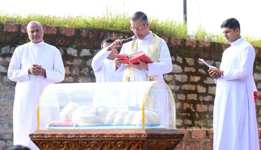 Kulashekar church monthi fest